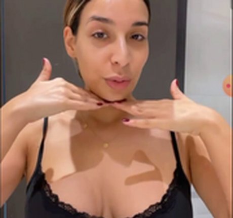 Lamiya Slimani OnlyFans Bilder geleakt
