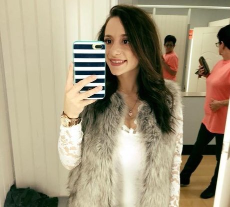 Sarah H Heiße OnlyFans Inhalte