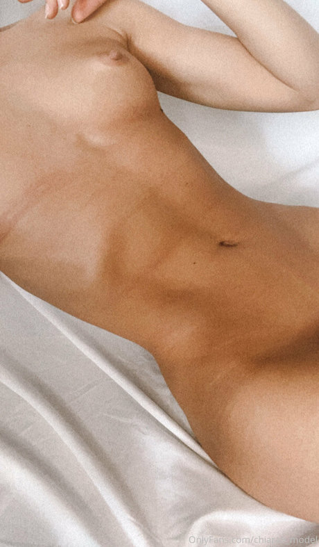 chiarab model OnlyFans geleakte Brüste