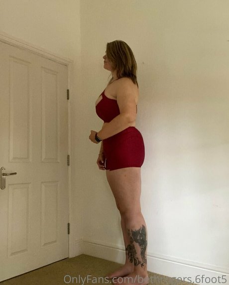 amazonbeth 6foot6 Sex OnlyFans