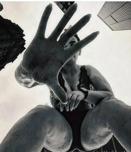 amazonbeth 6foot6 OnlyFans Pornografie