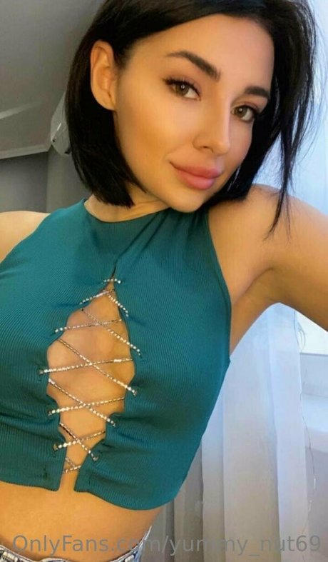 yummy nut69 OnlyFans schlank