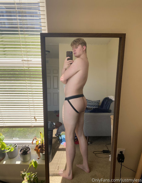 justmyless XXX OnlyFans