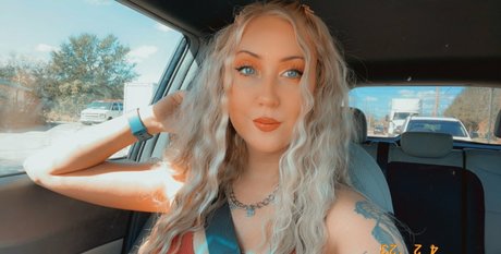 alteredgypsy Titten OnlyFans