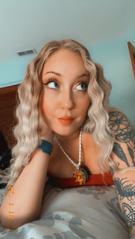 alteredgypsy Nacktbilder von OnlyFans