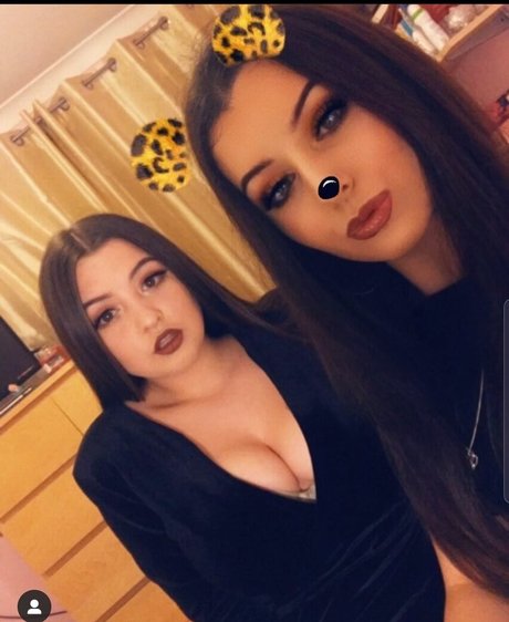 Isabellaell Nackt auf OnlyFans