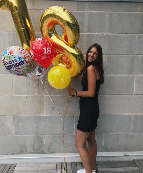 Alana Z OnlyFans Lesbisch