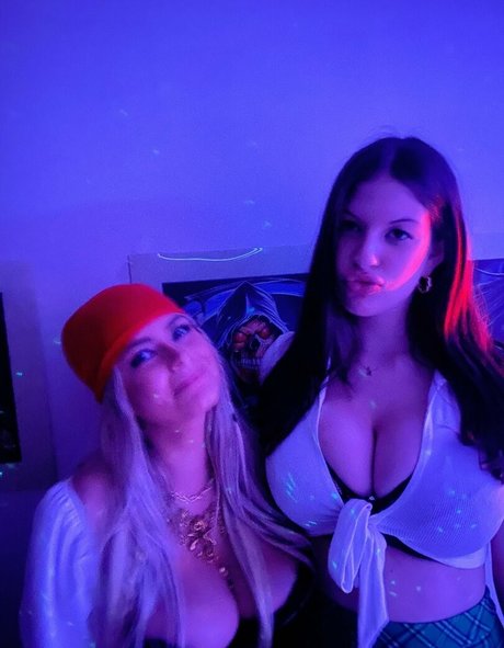 Alana Z Nacktbilder OnlyFans geleakt