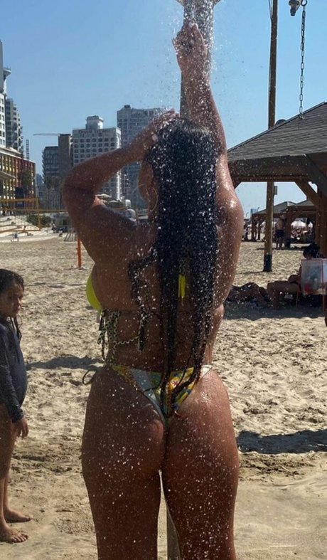 Adva A OnlyFans Bilder