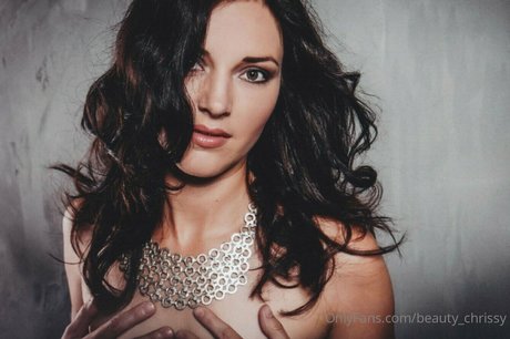 beauty chrissy OnlyFans Nacktbilder