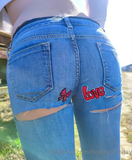 beauty chrissy NSFW OnlyFans