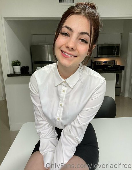 loverlacifree OnlyFans Nacktbilder