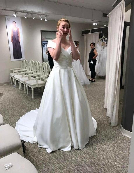 Sydney Poniewaz Oben ohne OnlyFans