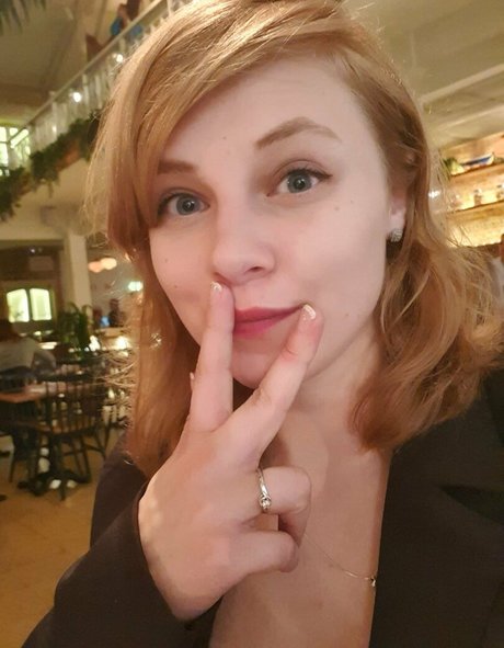 Sydney Poniewaz Po OnlyFans