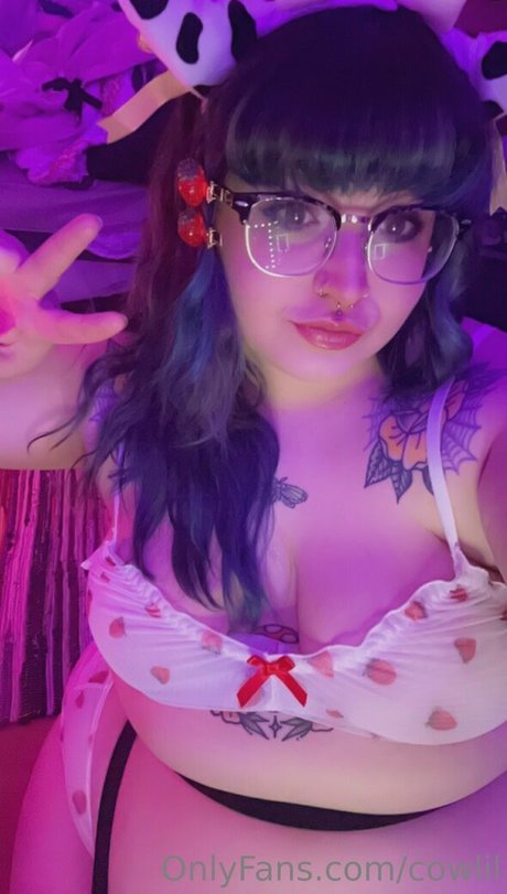 cowlil OnlyFans Lesbisch