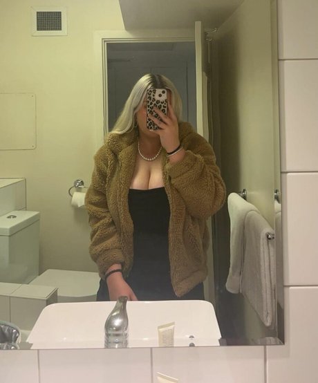 Emily J Sex OnlyFans