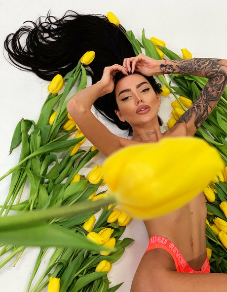 alena omovych free OnlyFans kostenlos