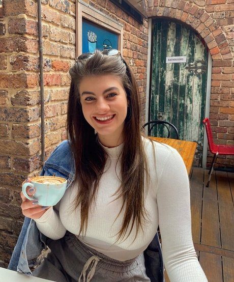 Tiana Hawkins NurlyFans-Pornos