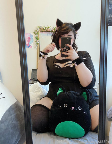 satanpanties666free Titten OnlyFans