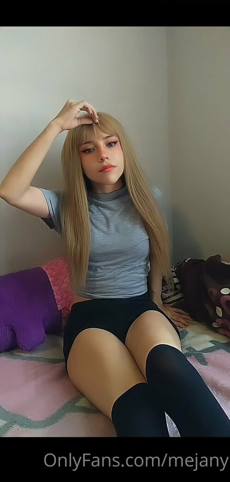 mejany Nacktbilder von OnlyFans geleakt