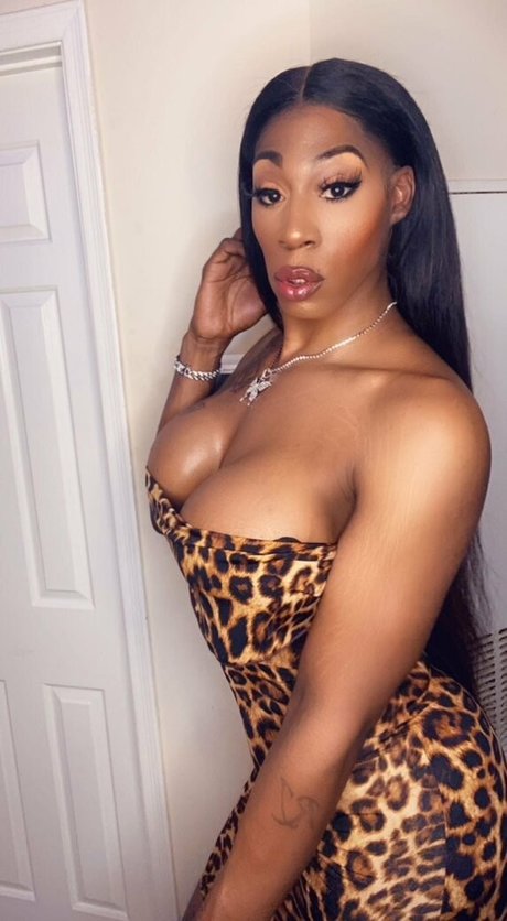 amazonhung OnlyFans Nacktbilder geleakt