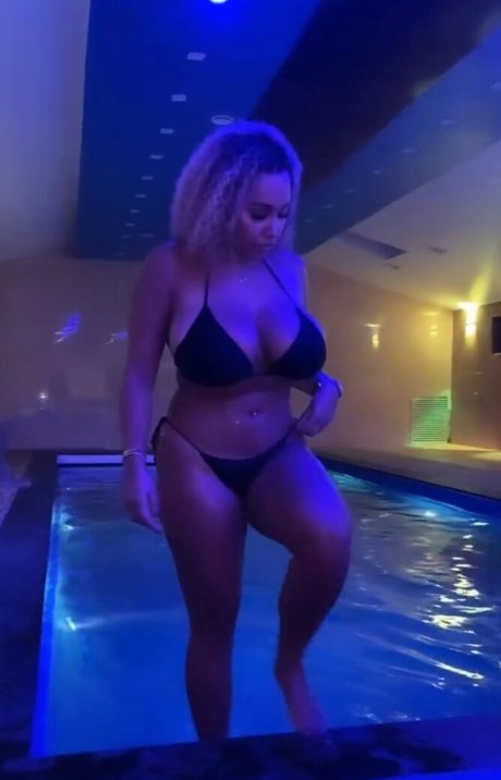 Georgina Seaman Leaks von Nacktbildern auf OnlyFans