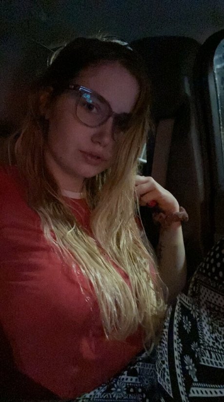 nikoletlarie Nacktbilder von OnlyFans