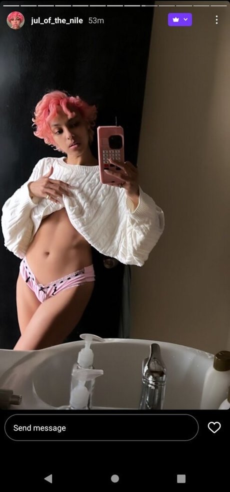 Jul of the nile OnlyFans Model Bilder