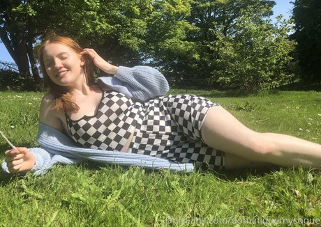 dominiquemystique Neue geleakte OnlyFans-Inhalte