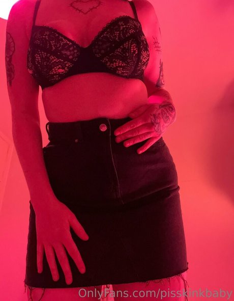 pisskinkbaby Nacktbilder von OnlyFans