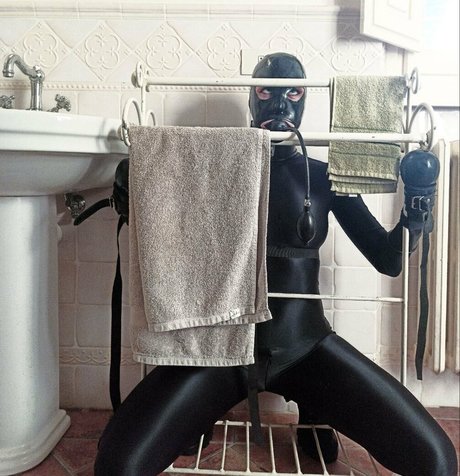 collaredfeline OnlyFans Leaks Nacktbilder