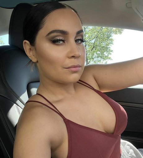 Anna Abreu OnlyFans Nacktbilder