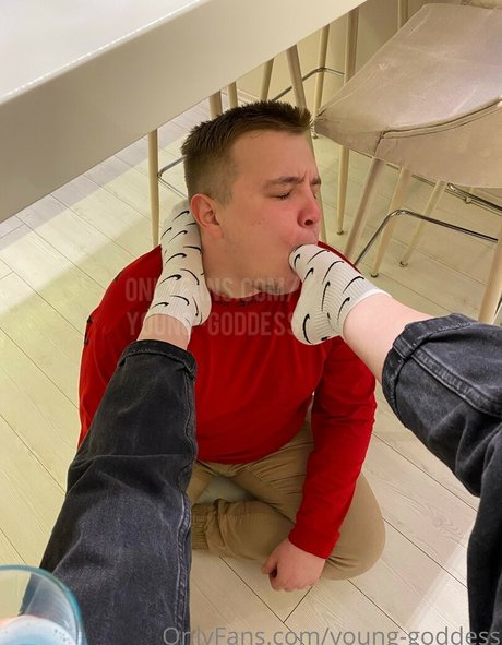 YoungGoddess Nacktbilder OnlyFans