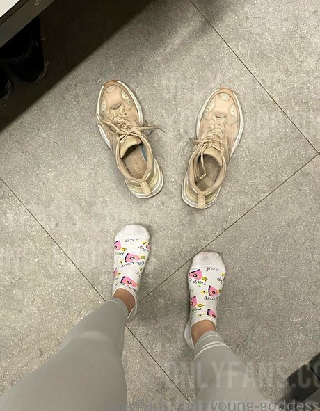 YoungGoddess XXX OnlyFans