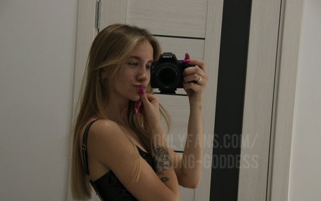 YoungGoddess Brüste OnlyFans