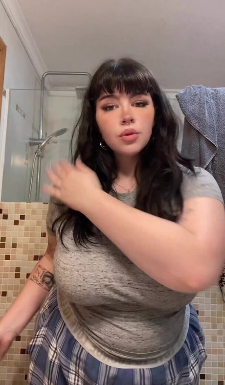 ladle tsunade Nacktbilder von OnlyFans