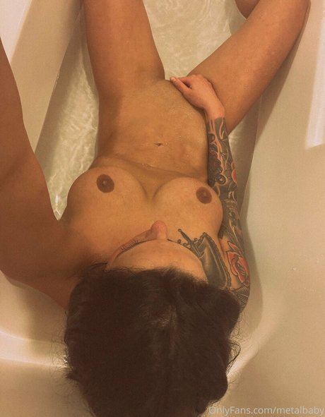 metalbaby OnlyFans Leak