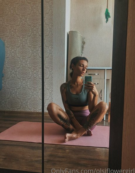olsiflowergirl Model OnlyFans Foto