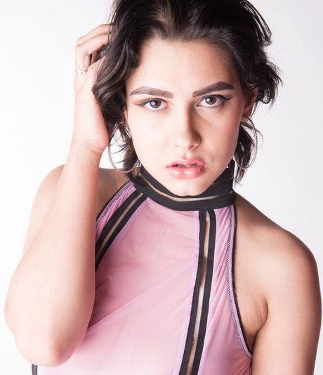 Peyton Rhodes Nur für Fans