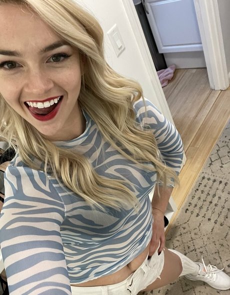 Mandy Marx OnlyFans Model Bilder