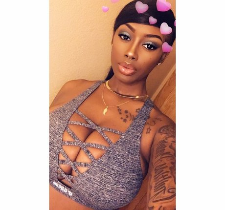 NonnieBaby Porn OnlyFans Leak