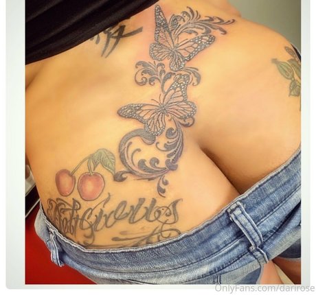 tätowierte onlyfans schön nackt Premium