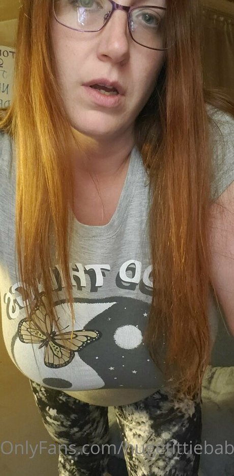 hugetittiebabexxxfree OnlyFans explizite Inhalte