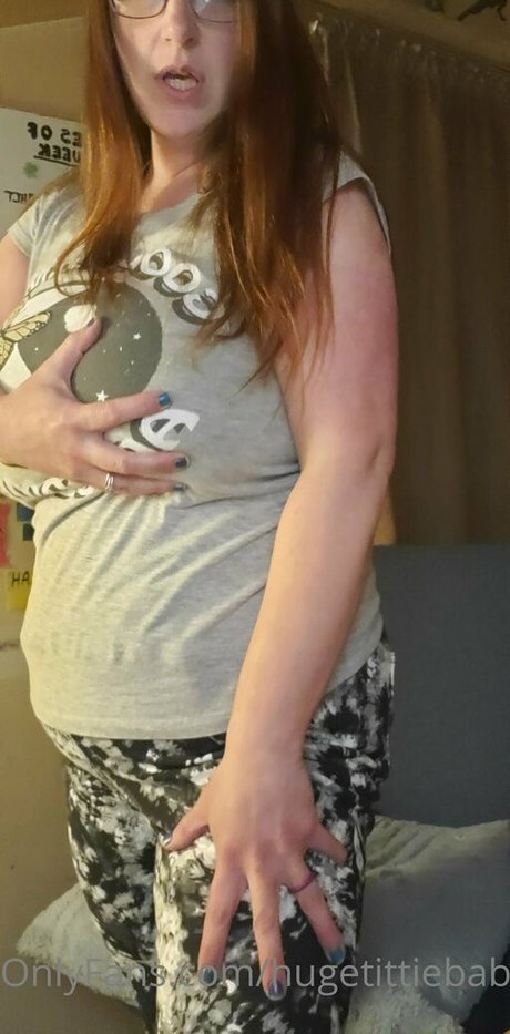 hugetittiebabexxxfree Nacktbilder-Leaks von OnlyFans