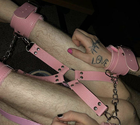 strawberryswitch Neue geleakte OnlyFans-Inhalte