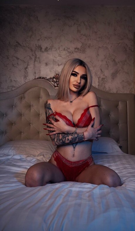 luxxxandraa OnlyFans Sextape