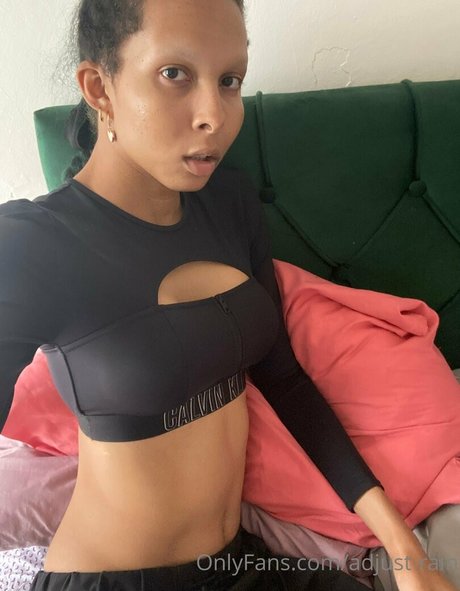 adjust rain Nacktbilder geleakt OnlyFans