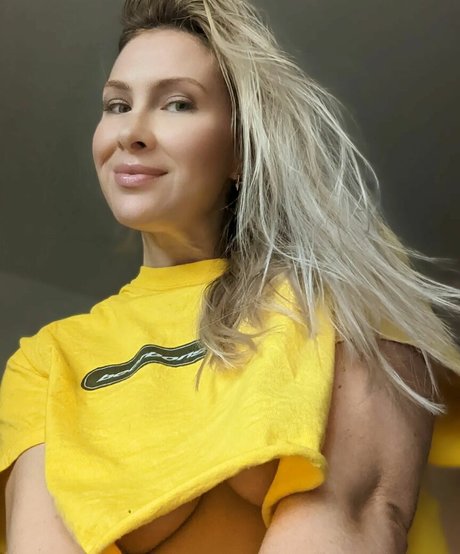 rothaarige milf onlyfans schöner Porno Galerie