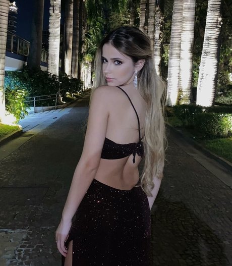 Daniella Chechia OnlyFans Leaj