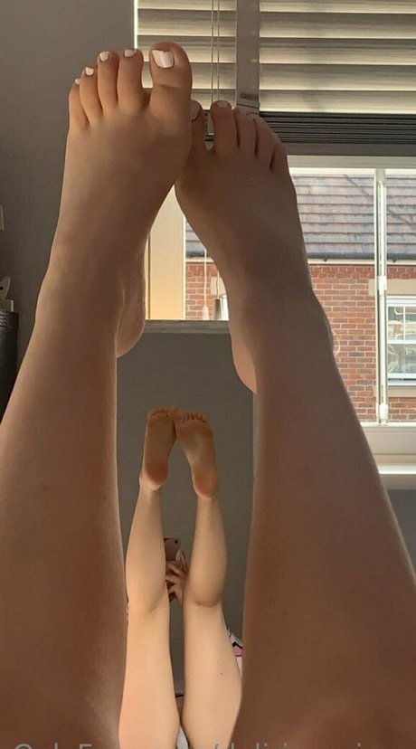 deliriousvirgo XXX OnlyFans